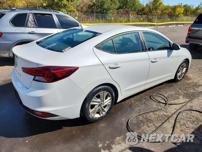 Trzecie zdjęcie samochodu z tyłu: 2019 HYUNDAI ELANTRA SEL VIN:5NPD84LF3KH407351 - miniatura