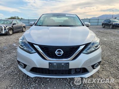 Piąte zdjęcie samochodu w środku: 2019 NISSAN SENTRA SR VIN:3N1AB7AP1KY212162 - miniatura