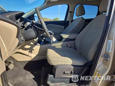 Zdjęcie 7 z 13 samochodu: 2017 FORD ESCAPE SE VIN:1FMCU0GD8HUB85635 - miniatura