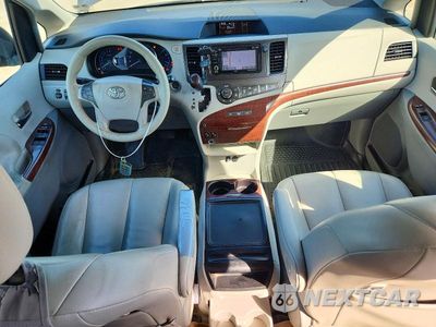 Zdjęcie 8 z 13 samochodu: 2014 TOYOTA SIENNA XLE 8-PASSENGER VIN:5TDYK3DC5ES454543 - miniatura