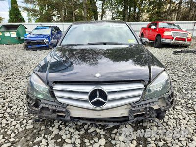 Piąte zdjęcie samochodu w środku: 2011 MERCEDES-BENZ C 300 4MATIC VIN:WDDGF8BB7BR175781 - miniatura