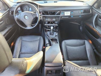 Zdjęcie 8 z 12 samochodu: 2007 BMW 328 XI VIN:WBAVC93597KX53756 - miniatura