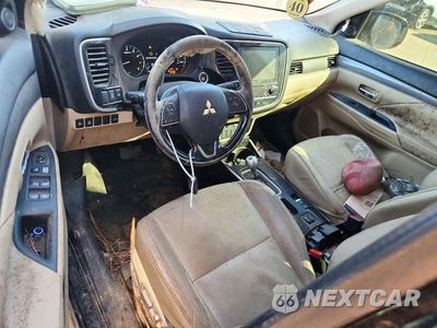Zdjęcie 8 z 13 samochodu: 2020 MITSUBISHI OUTLANDER SE VIN:JA4AD3A39LZ008093 - miniatura