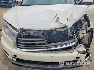 Zdjęcie 12 z 13 samochodu: 2016 TOYOTA HIGHLANDER XLE VIN:5TDJKRFH1GS255120 - miniatura