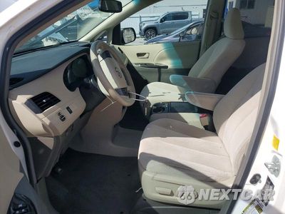 Zdjęcie 7 z 13 samochodu: 2011 TOYOTA SIENNA LE VIN:5TDKK3DC4BS061473 - miniatura
