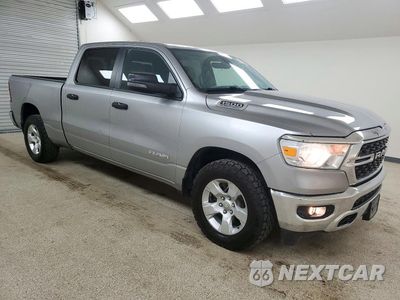 Czwarte zdjęcie samochodu z boku: 2023 RAM 1500 BIG HORN/LONE STAR VIN:1C6SRFMT6PN593812 - miniatura
