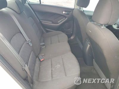 Zdjęcie 10 z 12 samochodu: 2016 KIA FORTE LX VIN:KNAFK4A68G5618160 - miniatura