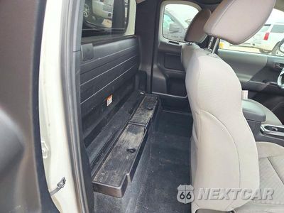 Zdjęcie 10 z 12 samochodu: 2023 TOYOTA TACOMA SR VIN:3TYRX5GN2PT089020 - miniatura
