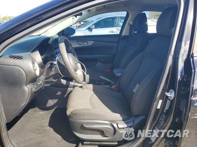 Zdjęcie 7 z 12 samochodu: 2019 KIA FORTE LXS VIN:3KPF24AD8KE032671 - miniatura