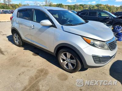 Czwarte zdjęcie samochodu z boku: 2013 KIA SPORTAGE LX VIN:KNDPB3A21D7409230 - miniatura
