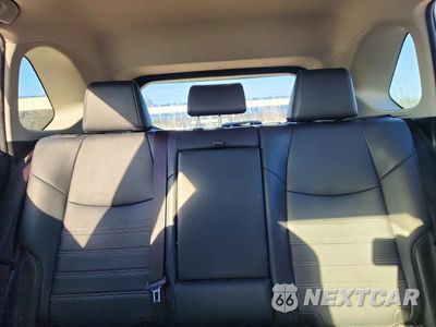 Zdjęcie 10 z 13 samochodu: 2019 TOYOTA RAV4 XLE PREMIUM VIN:JTMA1RFV2KD507664 - miniatura