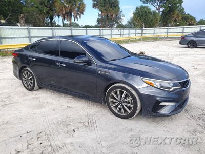 Czwarte zdjęcie samochodu z boku: 2019 KIA OPTIMA EX VIN:5XXGU4L18KG377093 - miniatura