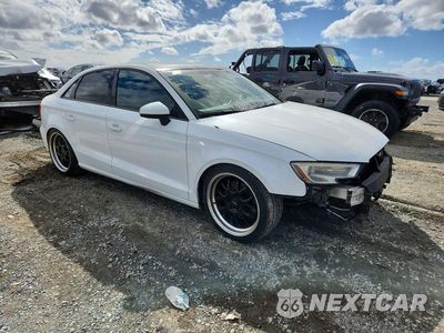 Czwarte zdjęcie samochodu z boku: 2017 AUDI A3 PREMIUM VIN:WAUAUGFF1H1039812 - miniatura