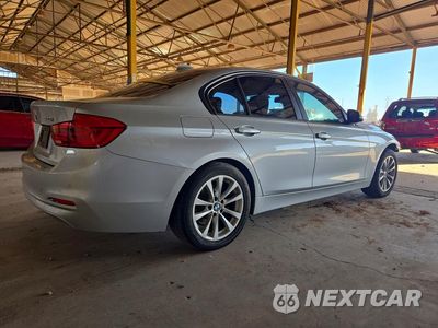 Trzecie zdjęcie samochodu z tyłu: 2018 BMW 320 I VIN:WBA8A9C52JAH12338 - miniatura