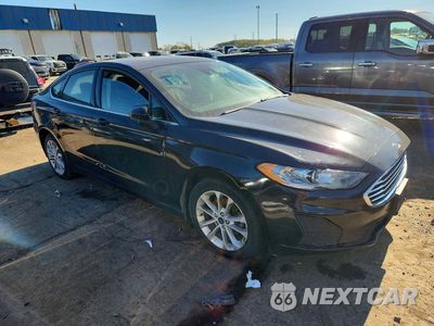 Czwarte zdjęcie samochodu z boku: 2020 FORD FUSION SE VIN:3FA6P0LU6LR101672 - miniatura