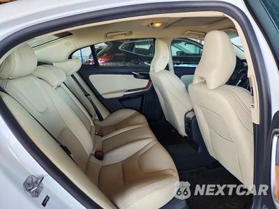 Zdjęcie 10 z 12 samochodu: 2016 VOLVO S60 PREMIER VIN:LYV402FK6GB111512 - miniatura