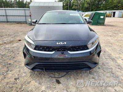 Piąte zdjęcie samochodu w środku: 2024 KIA FORTE LXS VIN:3KPF24AD3RE705943 - miniatura