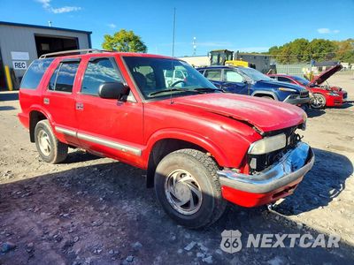 Czwarte zdjęcie samochodu z boku: 2000 CHEVROLET BLAZER VIN:1GNDT13W5Y2287034 - miniatura
