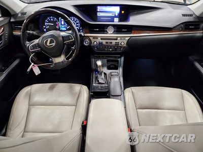 Zdjęcie 8 z 13 samochodu: 2018 LEXUS ES 350 VIN:58ABK1GG8JU117027 - miniatura