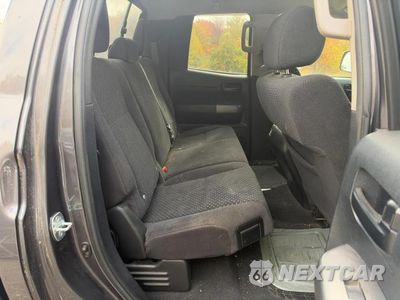 Zdjęcie 6 z 10 samochodu: 2011 TOYOTA TUNDRA DOUBLE CAB SR5 VIN:5TFUY5F17BX196472 - miniatura