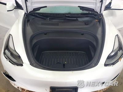 Zdjęcie 11 z 12 samochodu: 2023 TESLA MODEL 3 VIN:5YJ3E1EB7PF393487 - miniatura