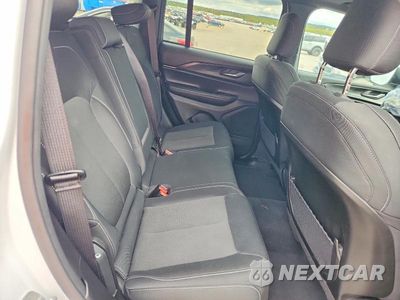 Zdjęcie 11 z 13 samochodu: 2025 JEEP GRAND CHEROKEE LAREDO VIN:1C4RJGAG7SC266075 - miniatura