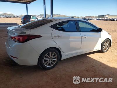 Trzecie zdjęcie samochodu z tyłu: 2015 HYUNDAI ELANTRA SE VIN:5NPDH4AE4FH563821 - miniatura