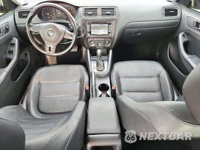 Zdjęcie 8 z 12 samochodu: 2012 VOLKSWAGEN JETTA SE VIN:3VWDP7AJ3CM455842 - miniatura