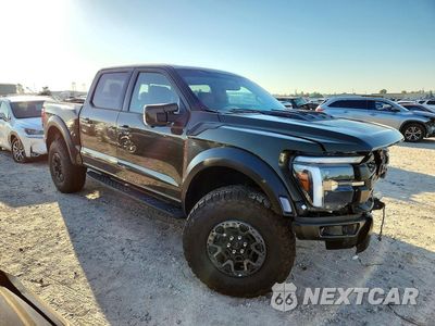 Czwarte zdjęcie samochodu z boku: 2026 FORD F150 RAPTOR VIN:1FTFW1RJ3TFA10260 - miniatura