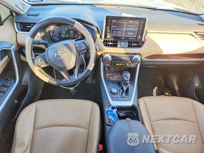 Zdjęcie 8 z 13 samochodu: 2019 TOYOTA RAV4 LIMITED VIN:JTMDWRFV9KD003076 - miniatura