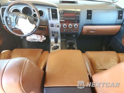 Zdjęcie 8 z 13 samochodu: 2011 TOYOTA TUNDRA CREWMAX LIMITED VIN:5TFHY5F17BX179804 - miniatura
