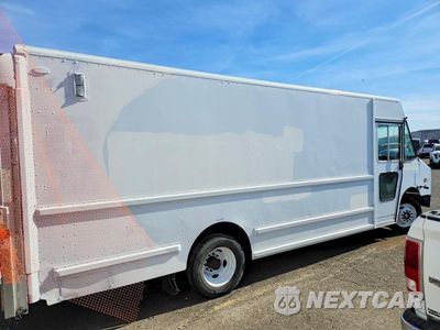 Trzecie zdjęcie samochodu z tyłu: 2015 FORD F59 DELIVERY TRUCK VIN:1F66F5KY4F0A13127 - miniatura