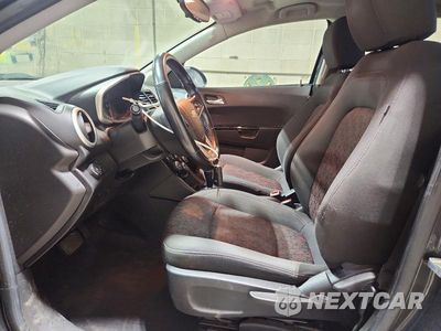 Zdjęcie 7 z 12 samochodu: 2017 CHEVROLET SONIC LT VIN:1G1JD6SH5H4125233 - miniatura