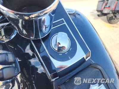 Zdjęcie 8 z 9 samochodu: 2010 HARLEY-DAVIDSON FLSTN VIN:1HD1JD517AB033091 - miniatura