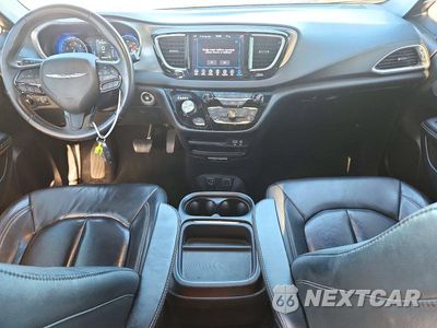 Zdjęcie 8 z 13 samochodu: 2018 CHRYSLER PACIFICA TOURING L VIN:2C4RC1BG4JR287168 - miniatura