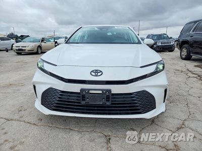 Piąte zdjęcie samochodu w środku: 2025 TOYOTA CAMRY LE VIN:4T1DAACKXSU094669 - miniatura