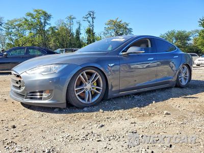 2013 TESLA MODEL S 5YJSA1BC2DFP11208 - główne zdjęcie licytacji z USA - miniatura