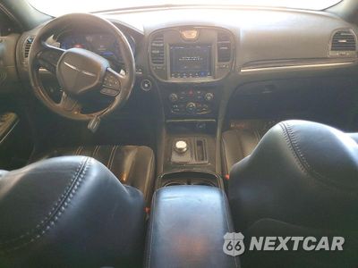 Zdjęcie 8 z 13 samochodu: 2019 CHRYSLER 300 S VIN:2C3CCABG5KH515325 - miniatura