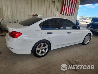 Trzecie zdjęcie samochodu z tyłu: 2015 BMW 320 I VIN:WBA3B1G58FNT64786 - miniatura
