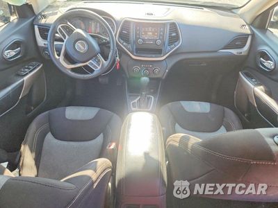 Zdjęcie 8 z 12 samochodu: 2017 JEEP CHEROKEE SPORT VIN:1C4PJLASXHW623289 - miniatura
