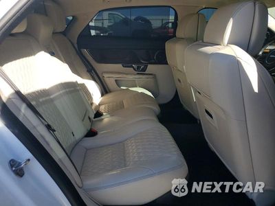 Zdjęcie 10 z 13 samochodu: 2019 JAGUAR XJL SUPERCHARGED VIN:SAJWA2GE8KMW19141 - miniatura