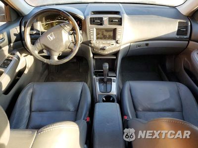 Zdjęcie 8 z 12 samochodu: 2006 HONDA ACCORD EX VIN:1HGCM66886A028182 - miniatura
