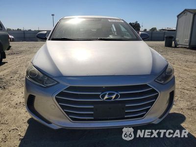 Piąte zdjęcie samochodu w środku: 2017 HYUNDAI ELANTRA SE VIN:KMHD84LF5HU153765 - miniatura