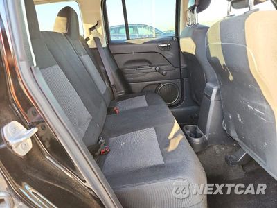 Zdjęcie 11 z 13 samochodu: 2015 JEEP PATRIOT SPORT VIN:1C4NJPBA6FD273527 - miniatura