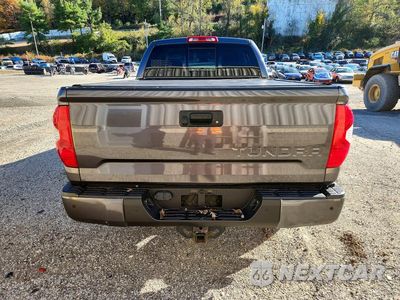 Zdjęcie 6 z 12 samochodu: 2019 TOYOTA TUNDRA SR5 VIN:5TFUY5F11KX868560 - miniatura