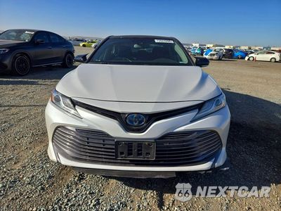 Piąte zdjęcie samochodu w środku: 2020 TOYOTA CAMRY XLE VIN:4T1F31AK3LU518202 - miniatura