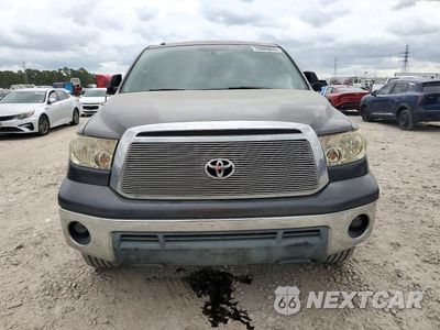 Piąte zdjęcie samochodu w środku: 2011 TOYOTA TUNDRA CREWMAX SR5 VIN:5TFEY5F14BX108000 - miniatura