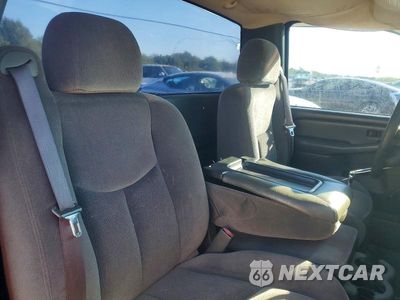 Zdjęcie 10 z 12 samochodu: 2006 GMC NEW SIERRA C1500 VIN:3GTEC14X56G177481 - miniatura