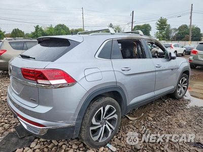 Trzecie zdjęcie samochodu z tyłu: 2021 VOLKSWAGEN ATLAS CROSS SPORT SEL PREMIUM VIN:1V2TE2CA0MC212138 - miniatura