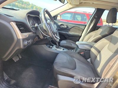 Zdjęcie 7 z 13 samochodu: 2015 JEEP CHEROKEE LATITUDE VIN:1C4PJMCB7FW557090 - miniatura